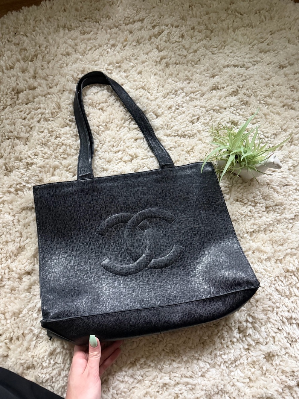 CHANEL Black caviar CC unique Quilted Interlocking CC Logo Tote